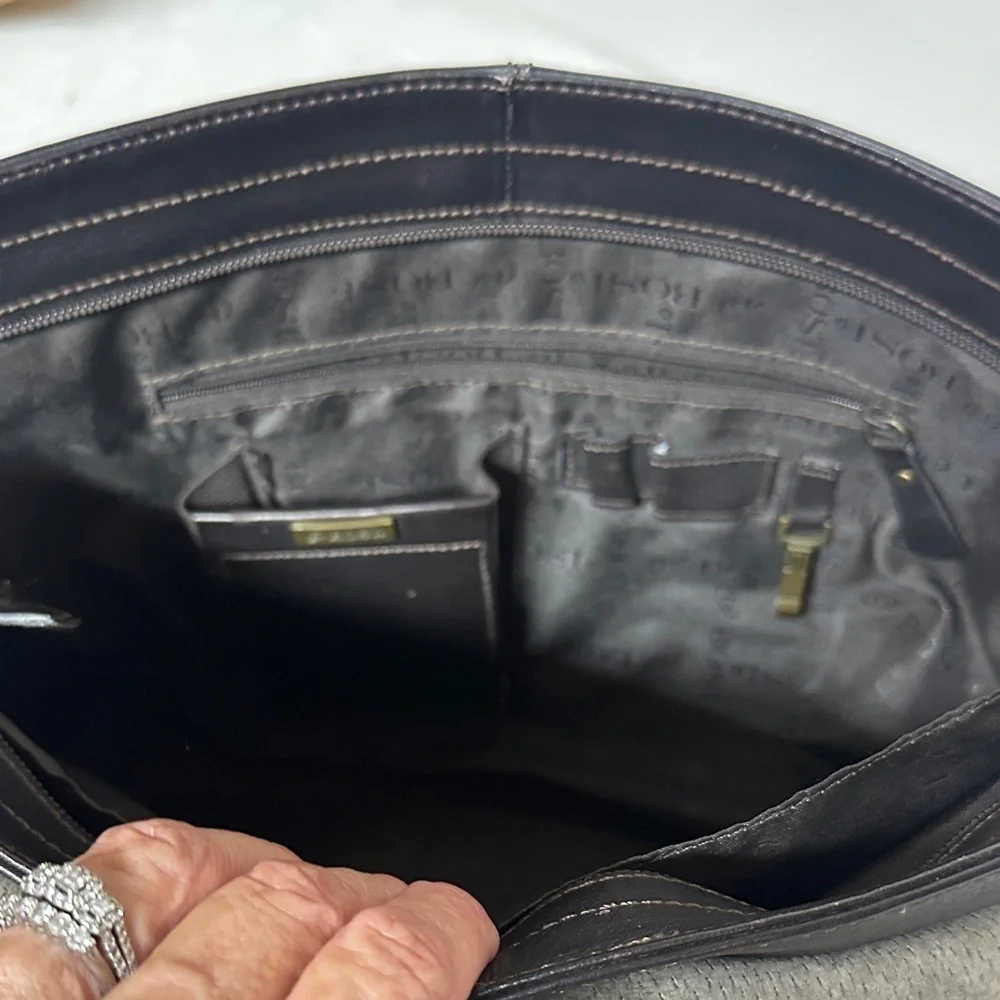 Vintage Bosi Distressed leather messenger Bag